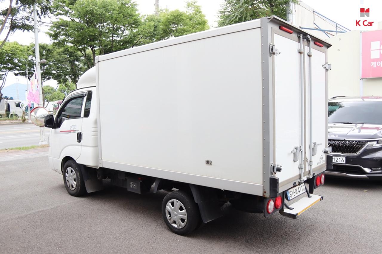 Kia Bonggo Iii 2023 photo 4