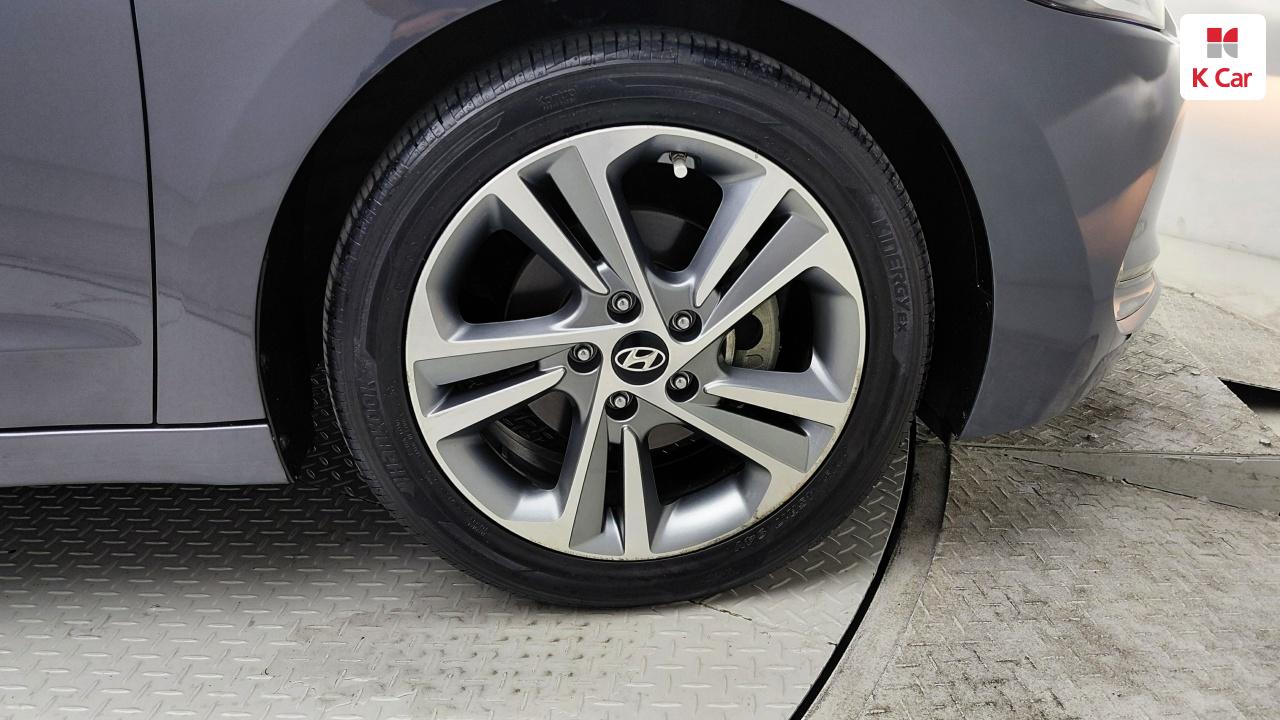 HYUNDAI Avante AD 1.6 GDI