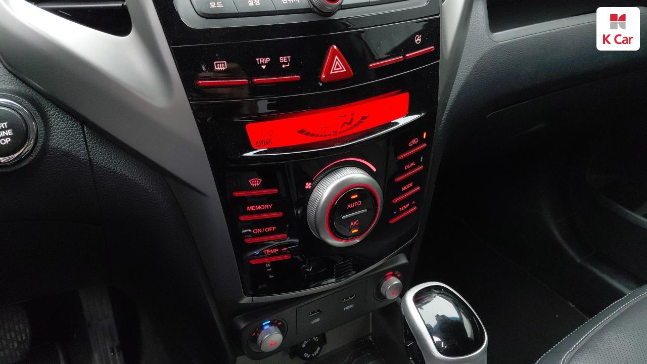 KG MOBILITY(SSANGYONG) Tivoli Gasoline 2WD