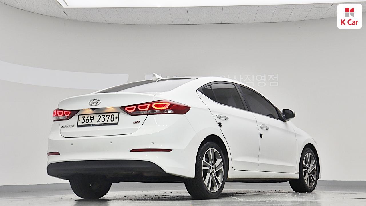 HYUNDAI Avante AD 1.6 GDI