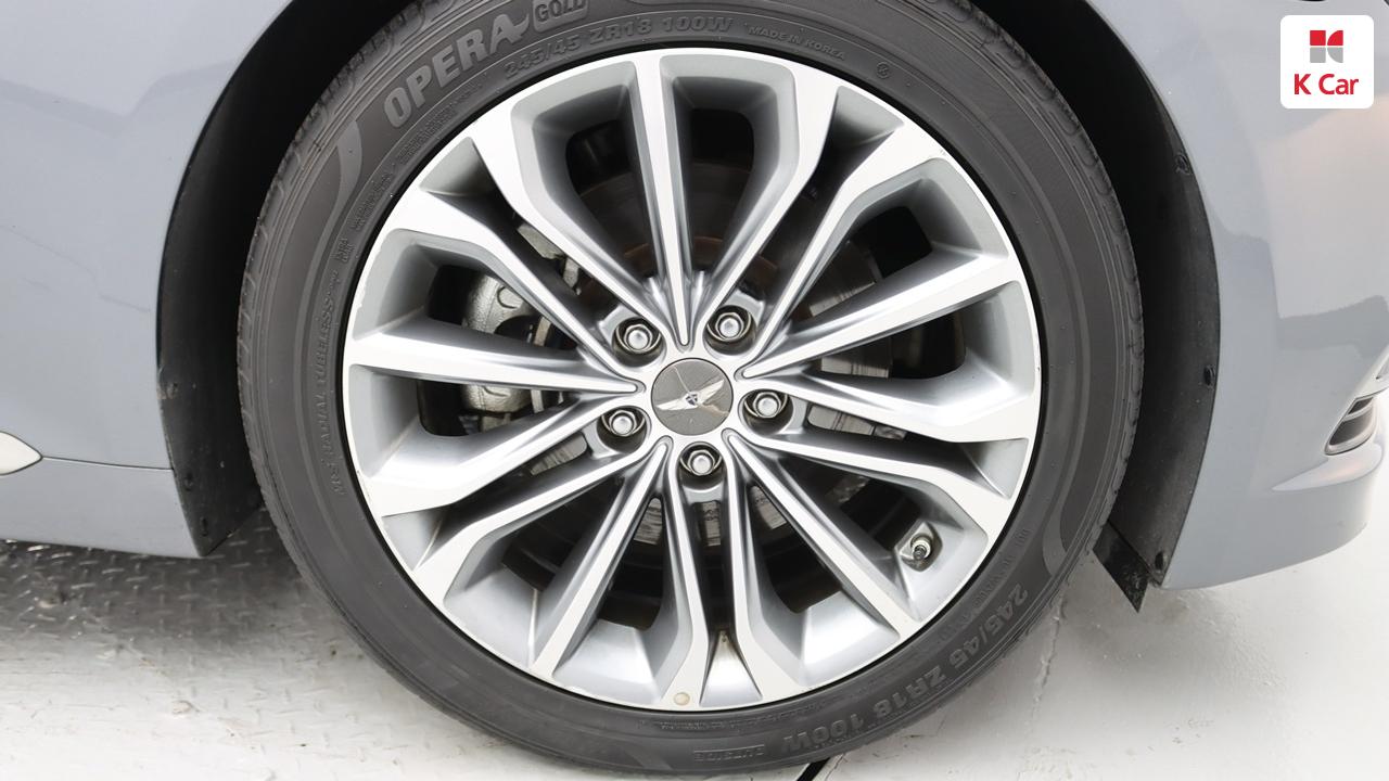 HYUNDAI Genesis DH G330