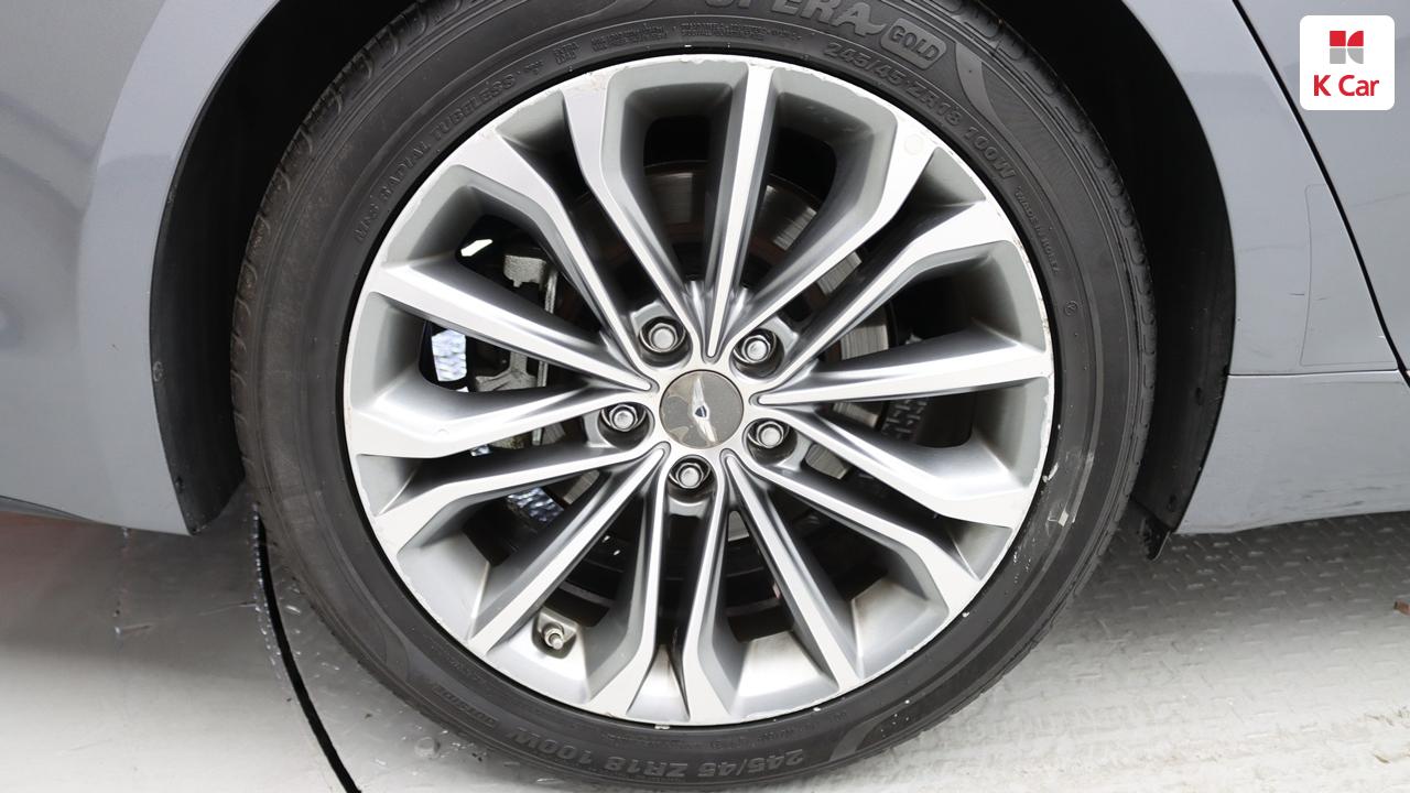 HYUNDAI Genesis DH G330