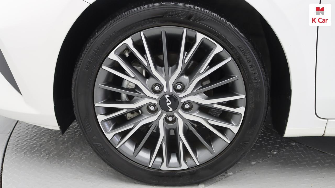 KIA The New K3 1.6 Gasoline