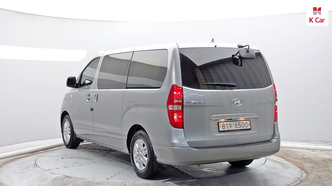 HYUNDAI The New Grand Starex 3-Seater Diesel Van
