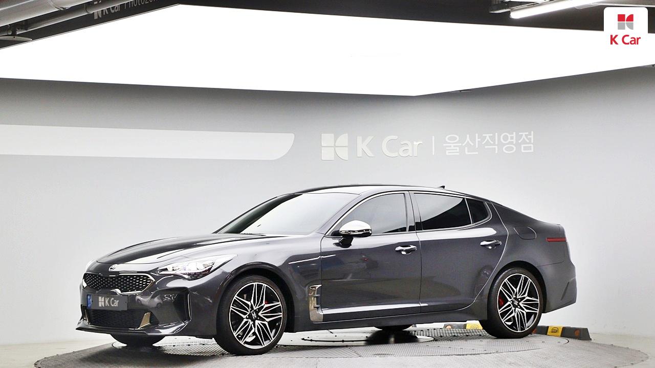 KIA Stinger 2.0 Turbo