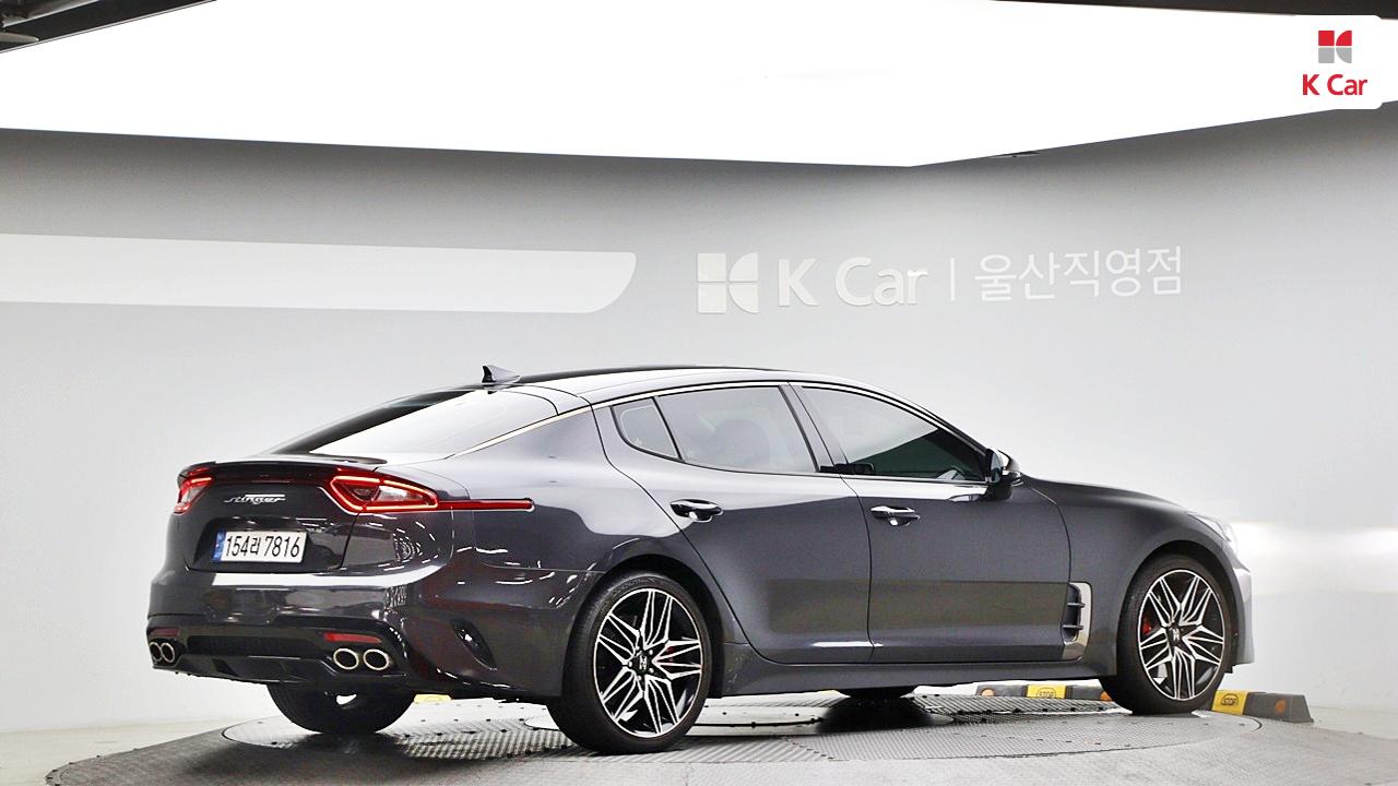 KIA Stinger 2.0 Turbo