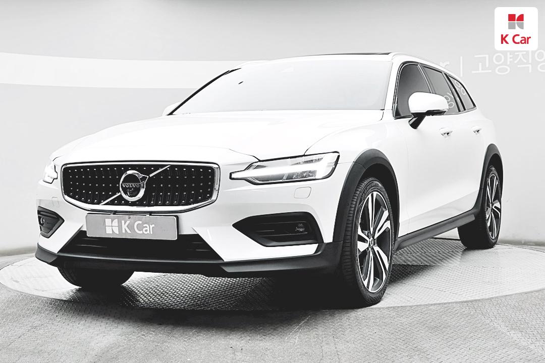 볼보 V60 - фото 1