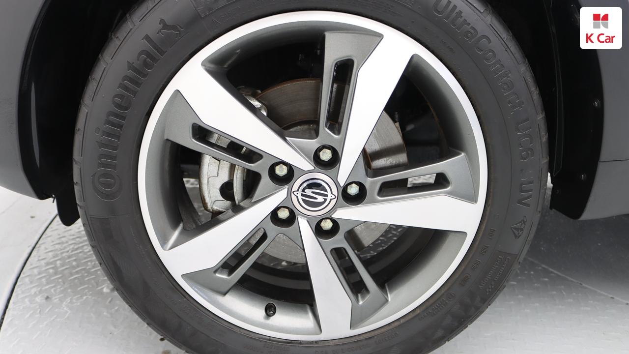 KG Mobility Korando C 2017 photo 5