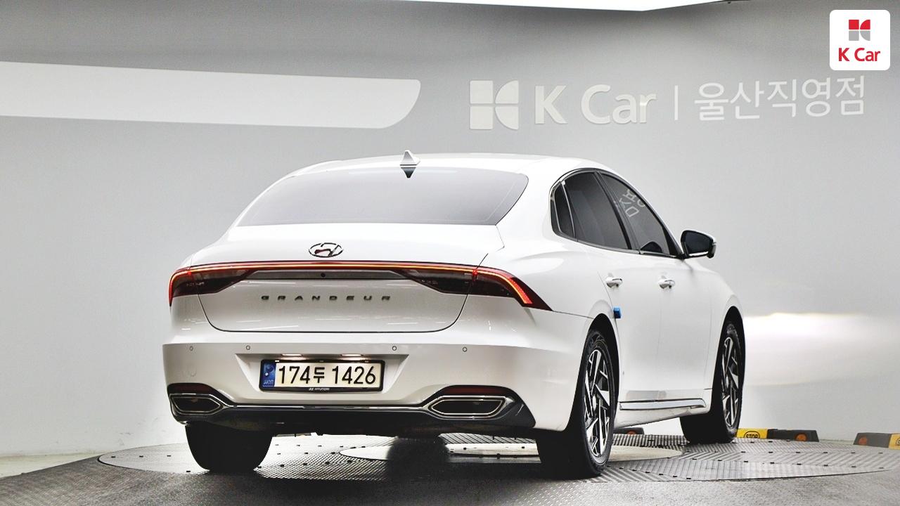 HYUNDAI The New Grandeur IG Hybrid 2.4 HEV