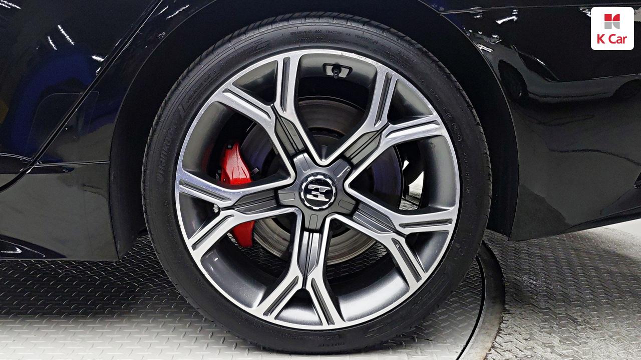기아 스팅어 2.0 터보 2WD 플래티넘