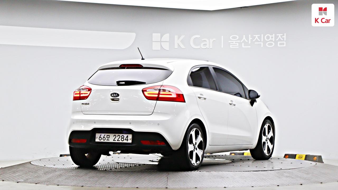KIA All New Pride 5Door 1.6 GDI