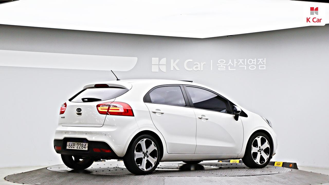 KIA All New Pride 5Door 1.6 GDI