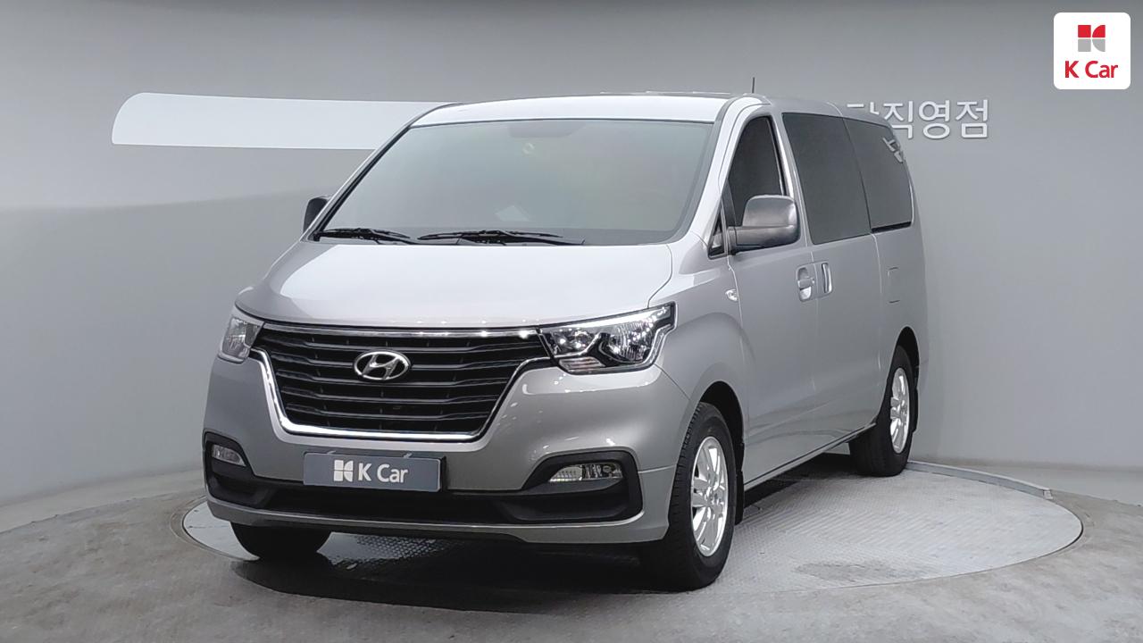 HYUNDAI The New Grand Starex 3-Seater Diesel Van