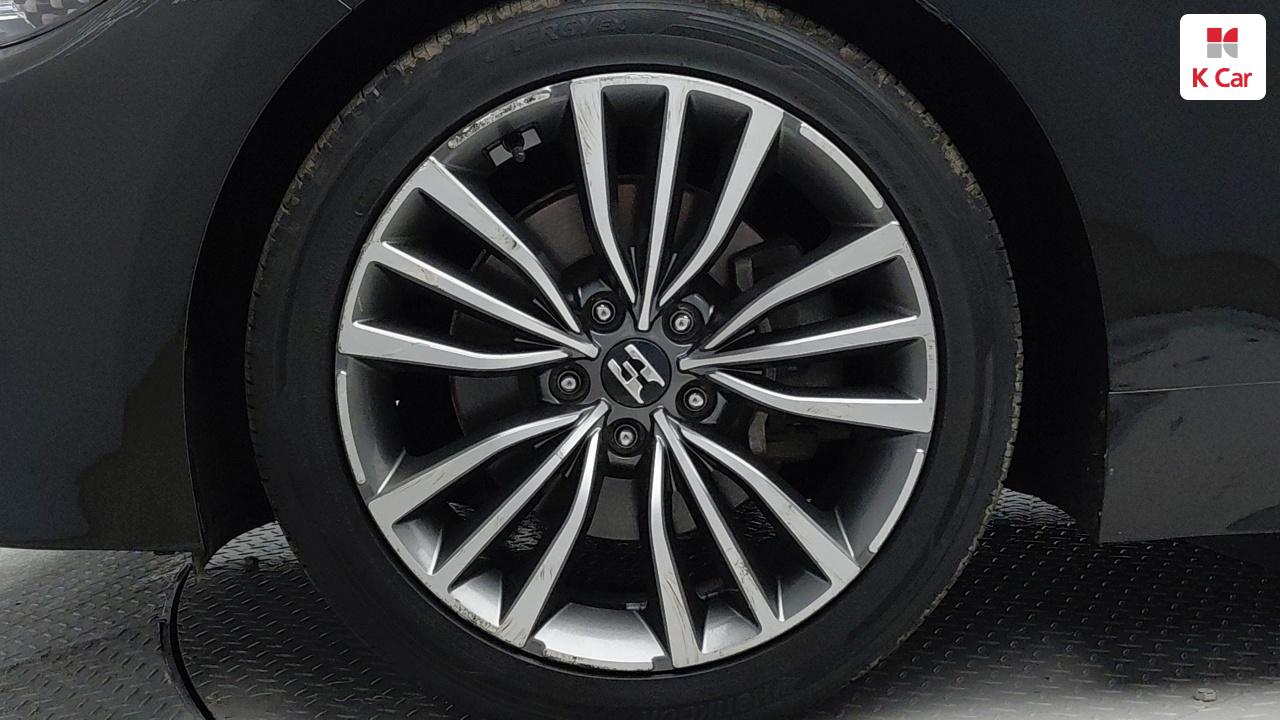 KIA Stinger 2.0 Turbo