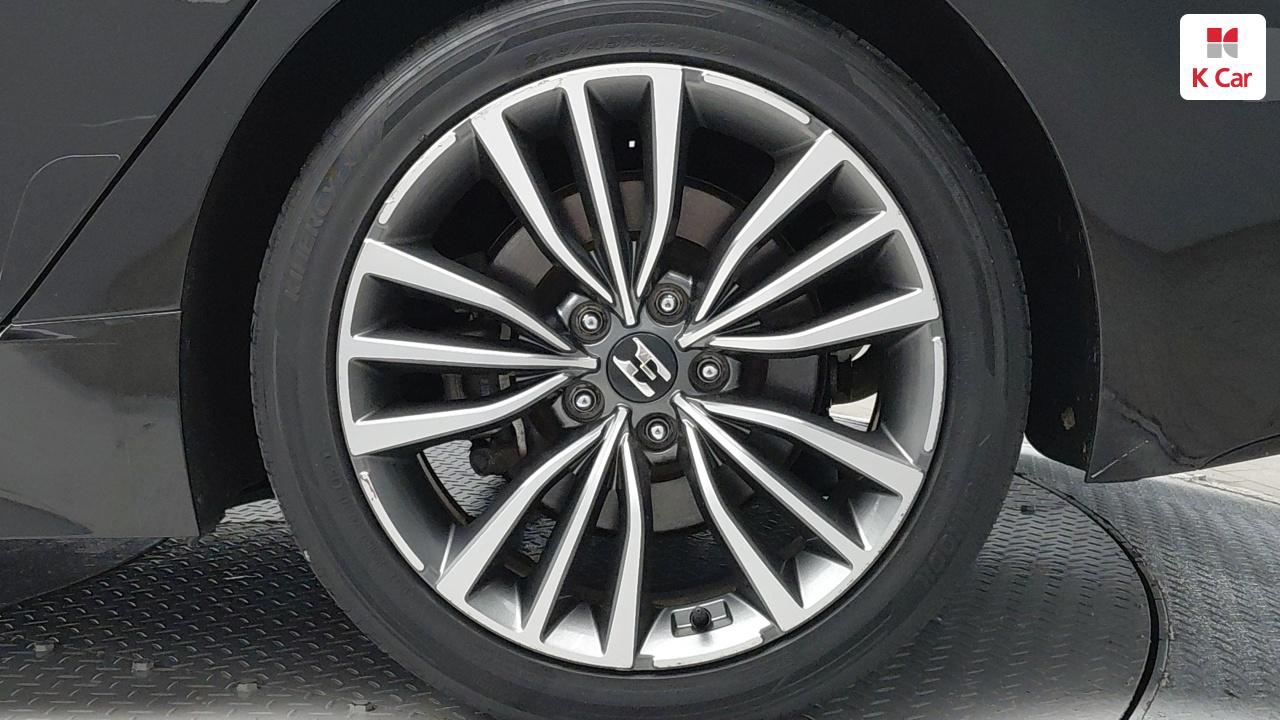 KIA Stinger 2.0 Turbo