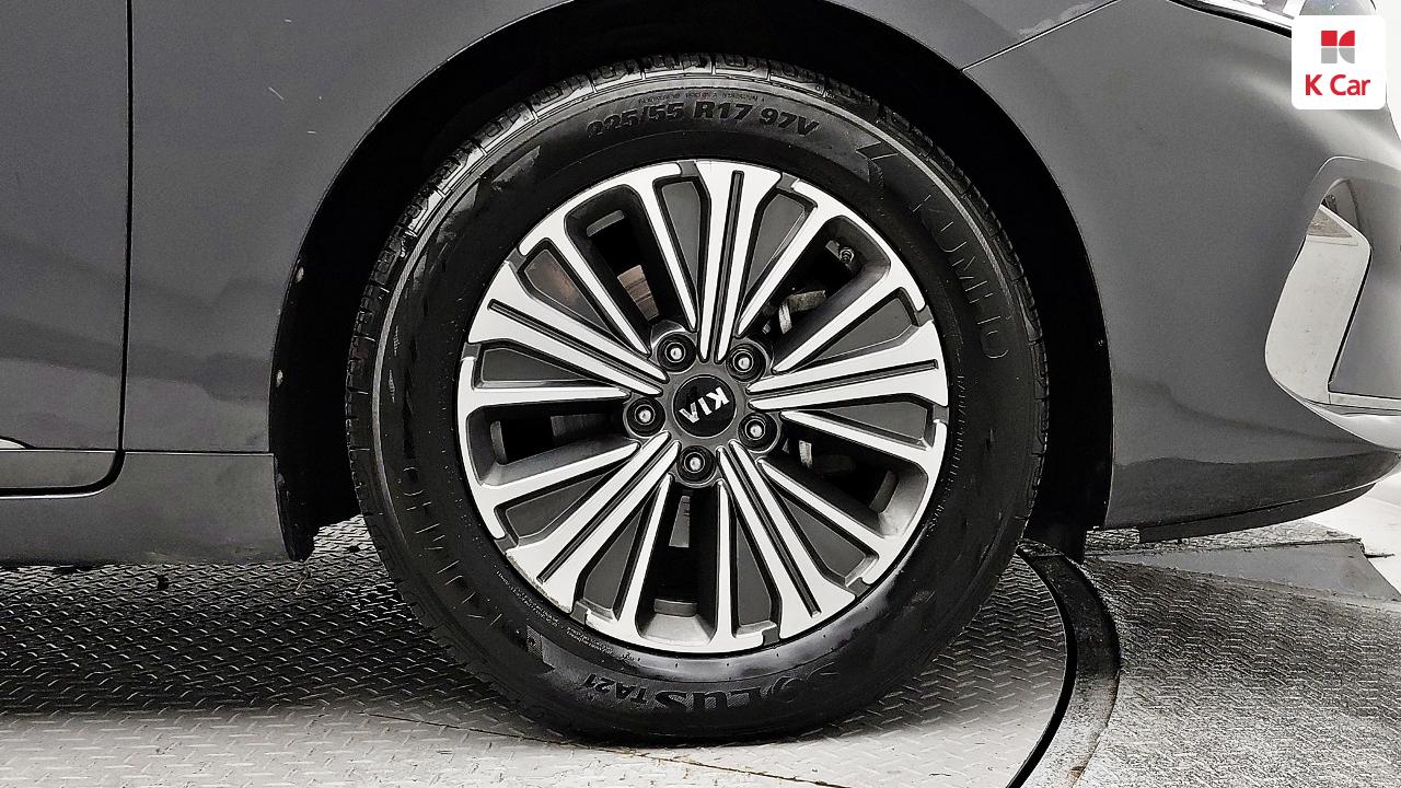 KIA K7 Premier Hybrid Noblesse