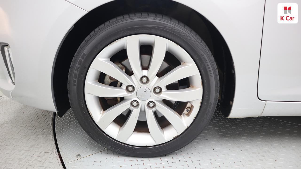 KIA All New Carens 2.0 LPI
