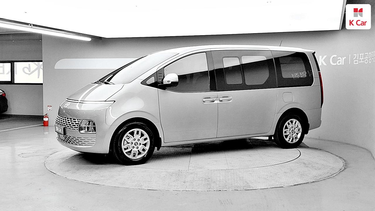 HYUNDAI Staria 3.5 LPG Cargo 5-Seater