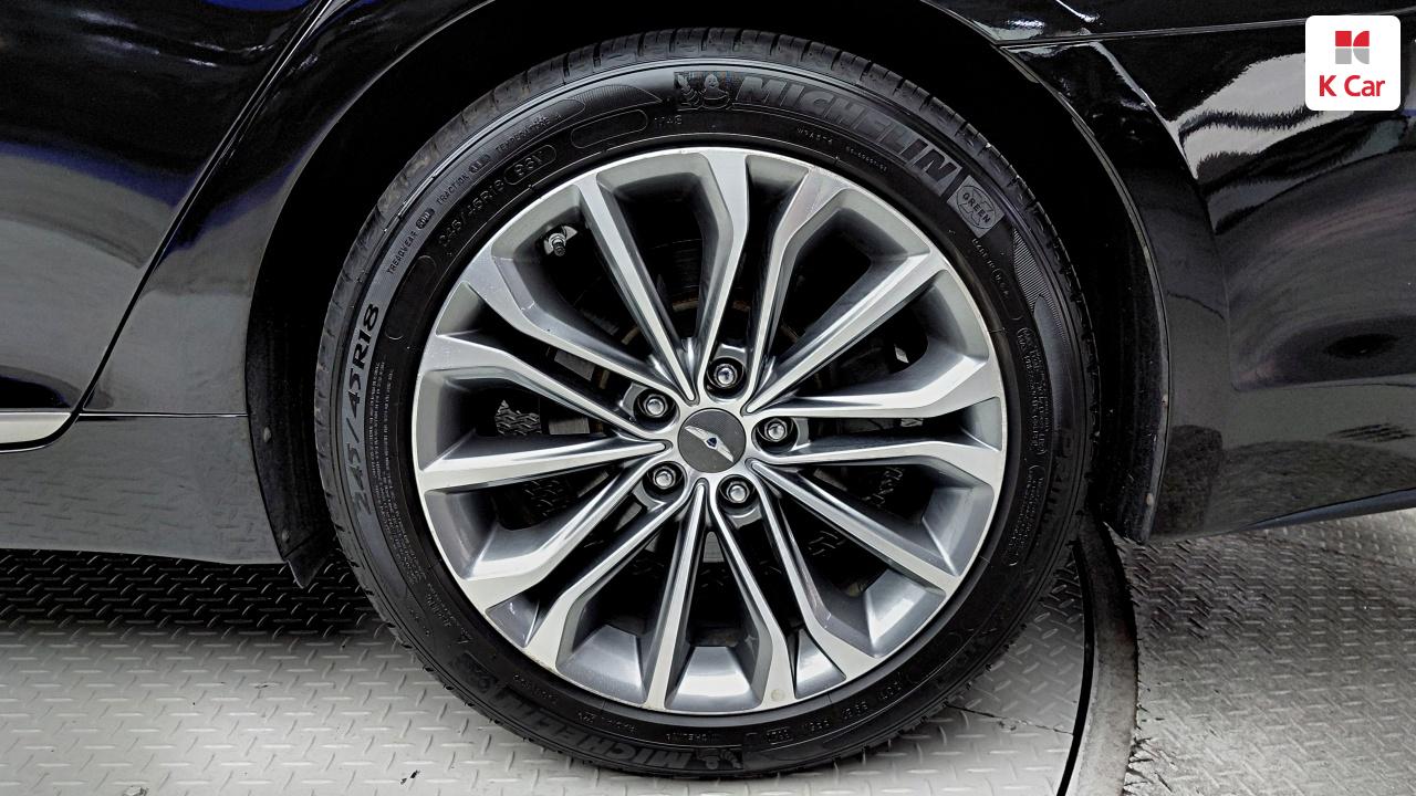 HYUNDAI Genesis DH G330