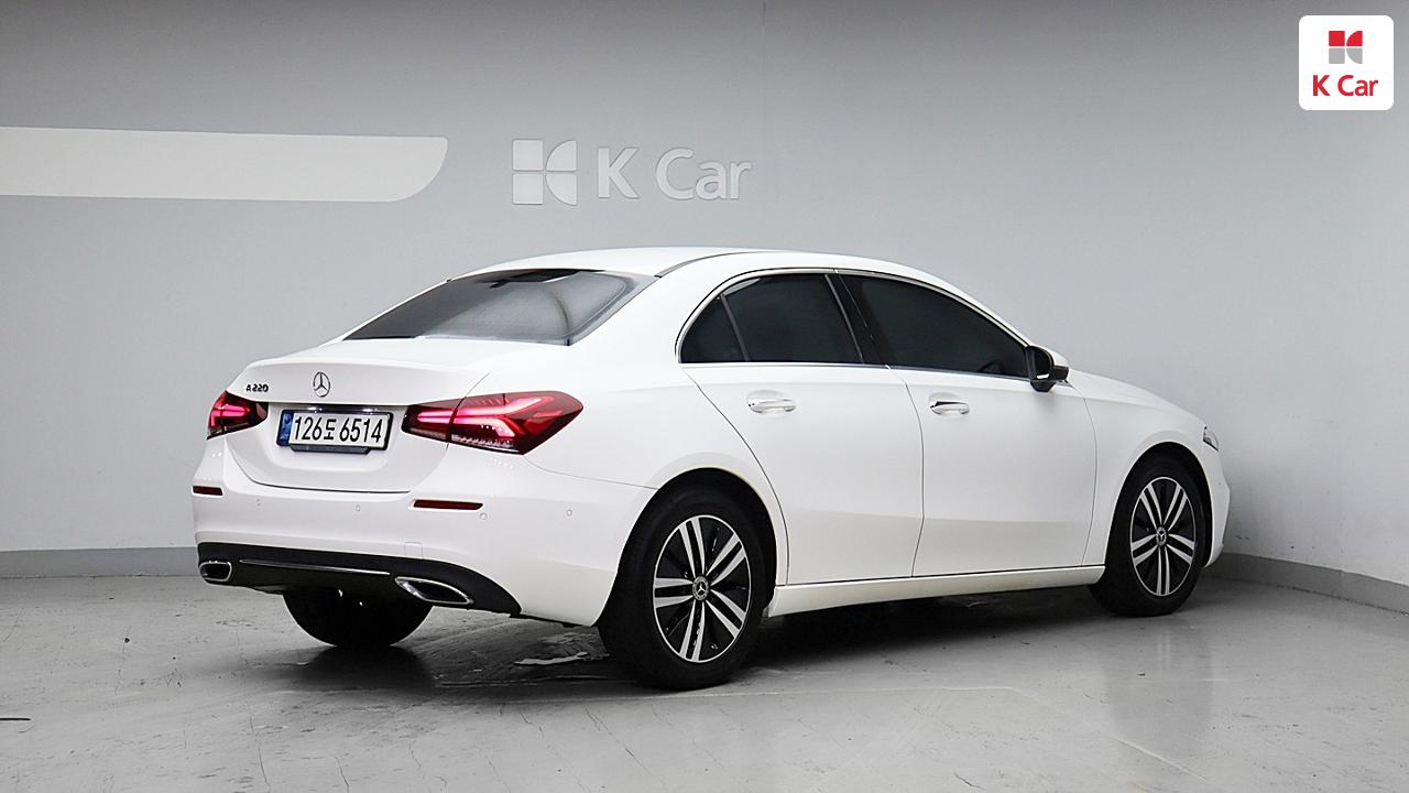 BENZ A-Class (4th Generation) A220 Sedan