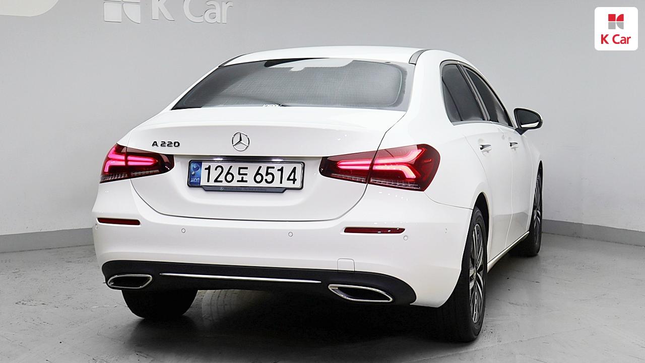 BENZ A-Class (4th Generation) A220 Sedan