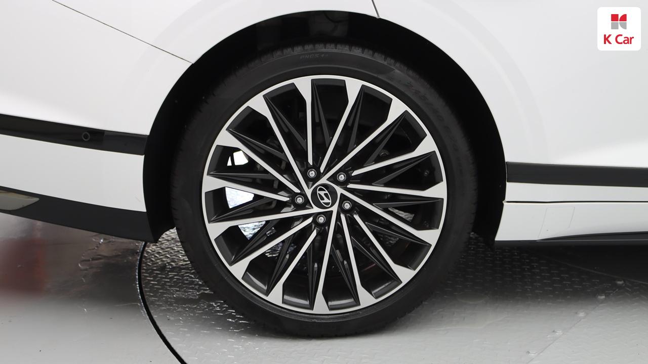 HYUNDAI The All New Grandeur Hybrid 1.6 Hybrid