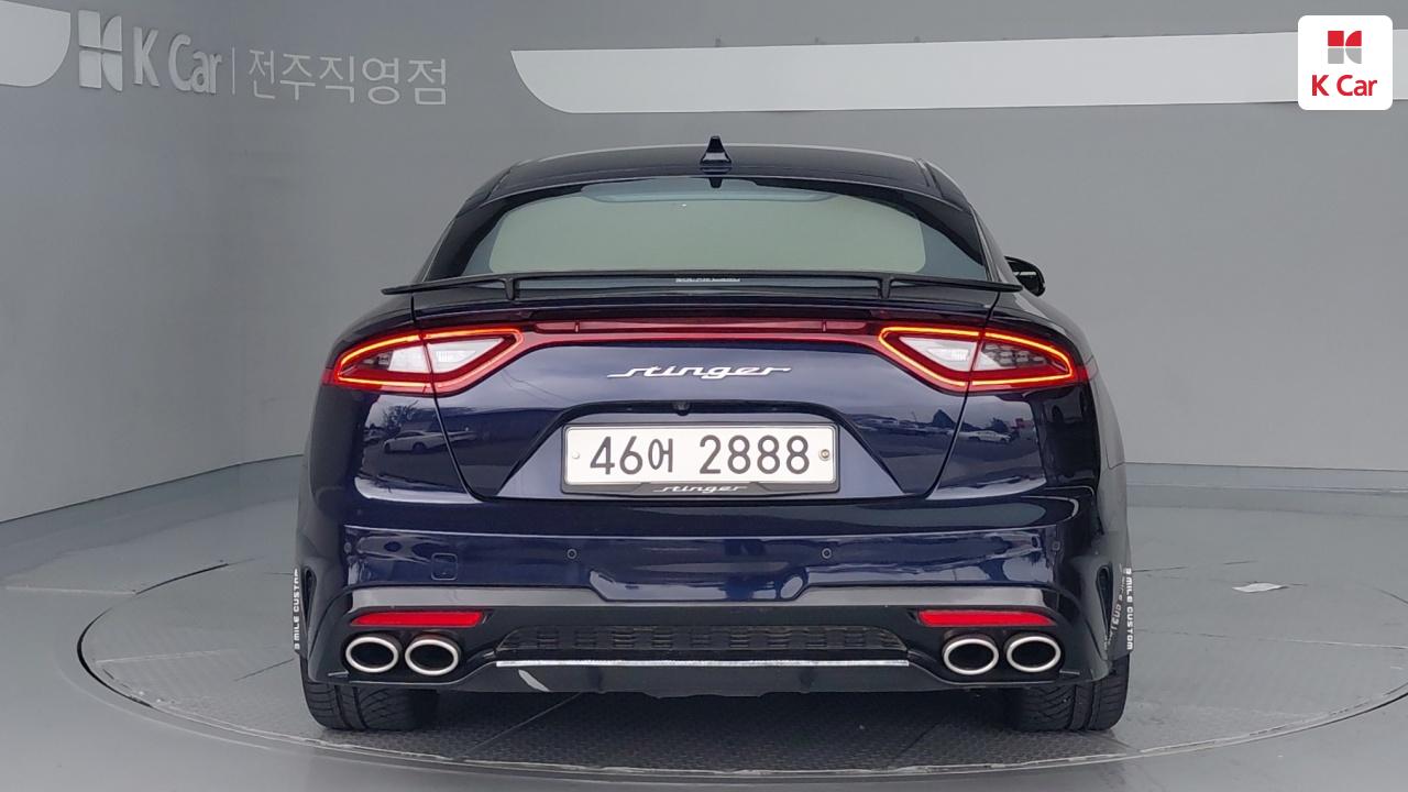 KIA Stinger 2.0 Turbo