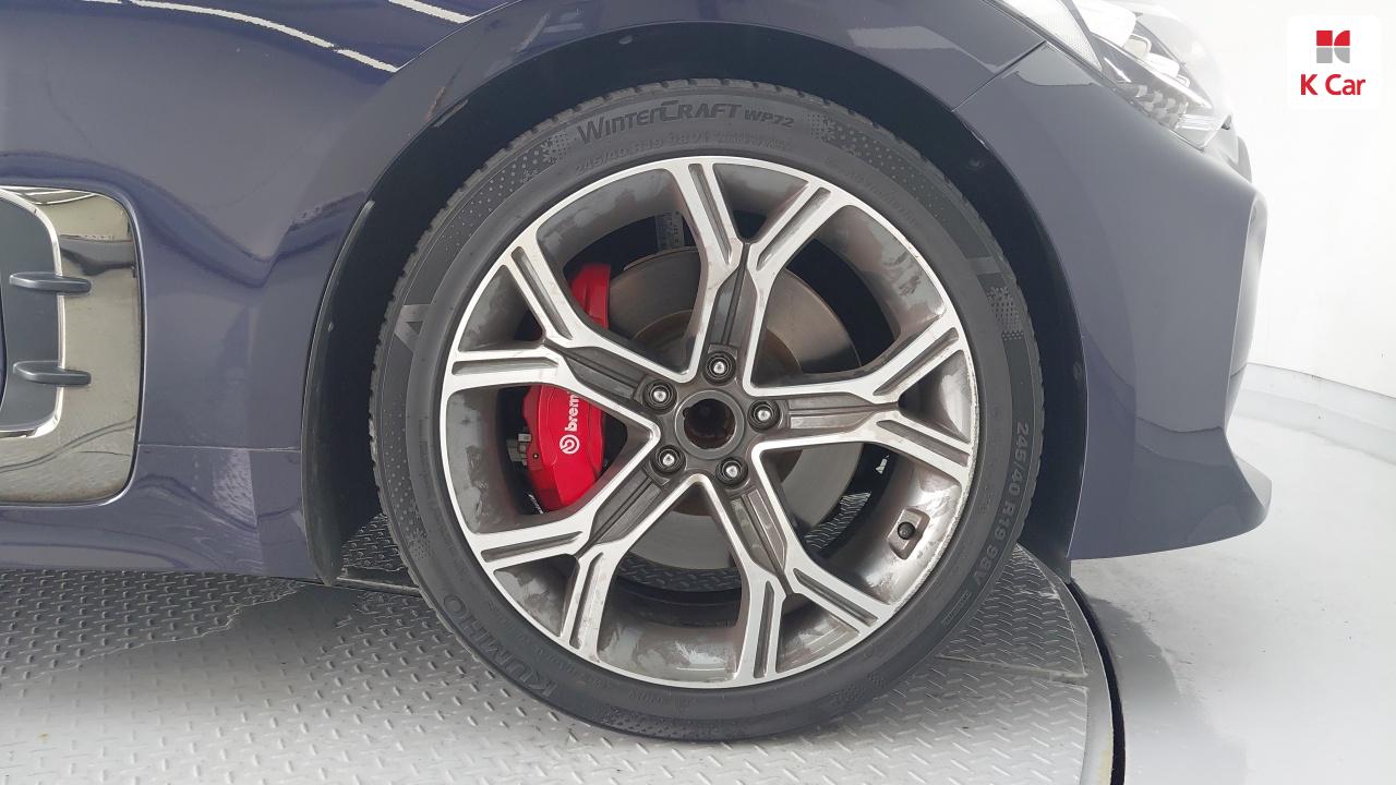 KIA Stinger 2.0 Turbo