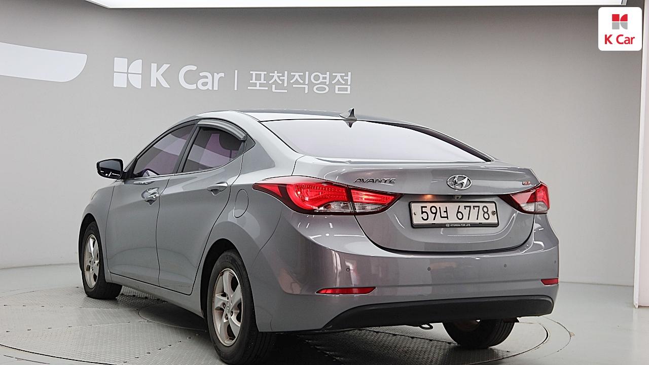 HYUNDAI The New Avante MD 1.6 GDI