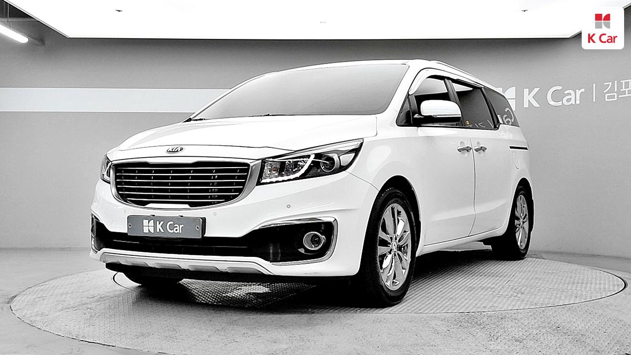 Kia Carnival 9-seater Prestige