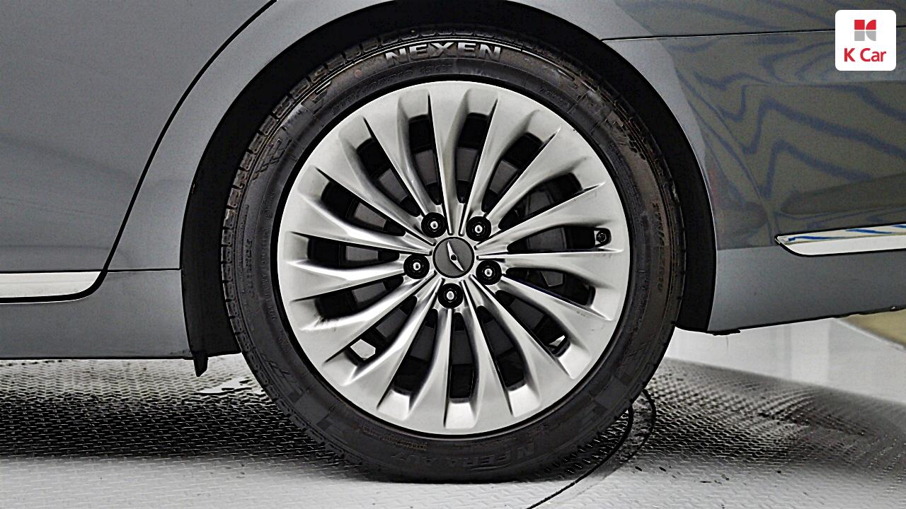 GENESIS EQ900 3.8 GDi AWD