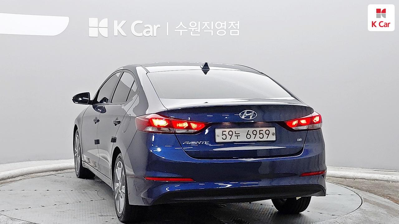 HYUNDAI Avante AD 1.6 GDI