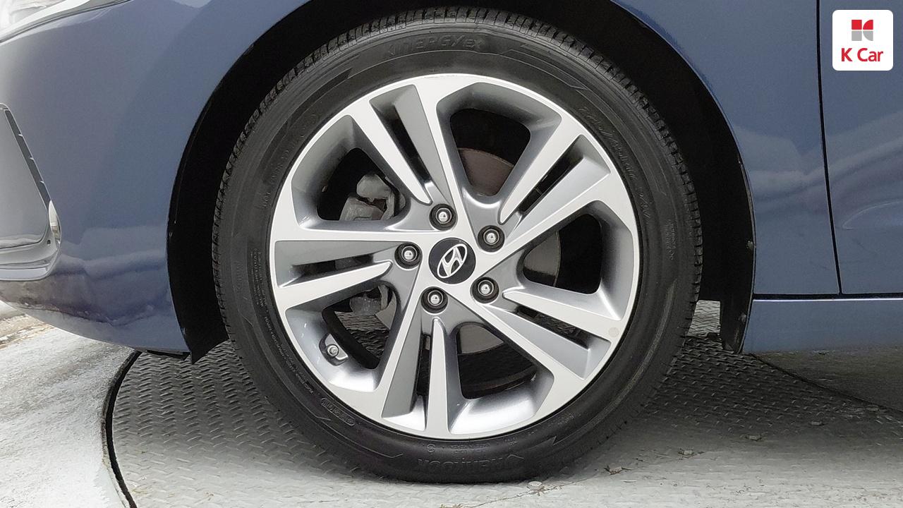 HYUNDAI Avante AD 1.6 GDI
