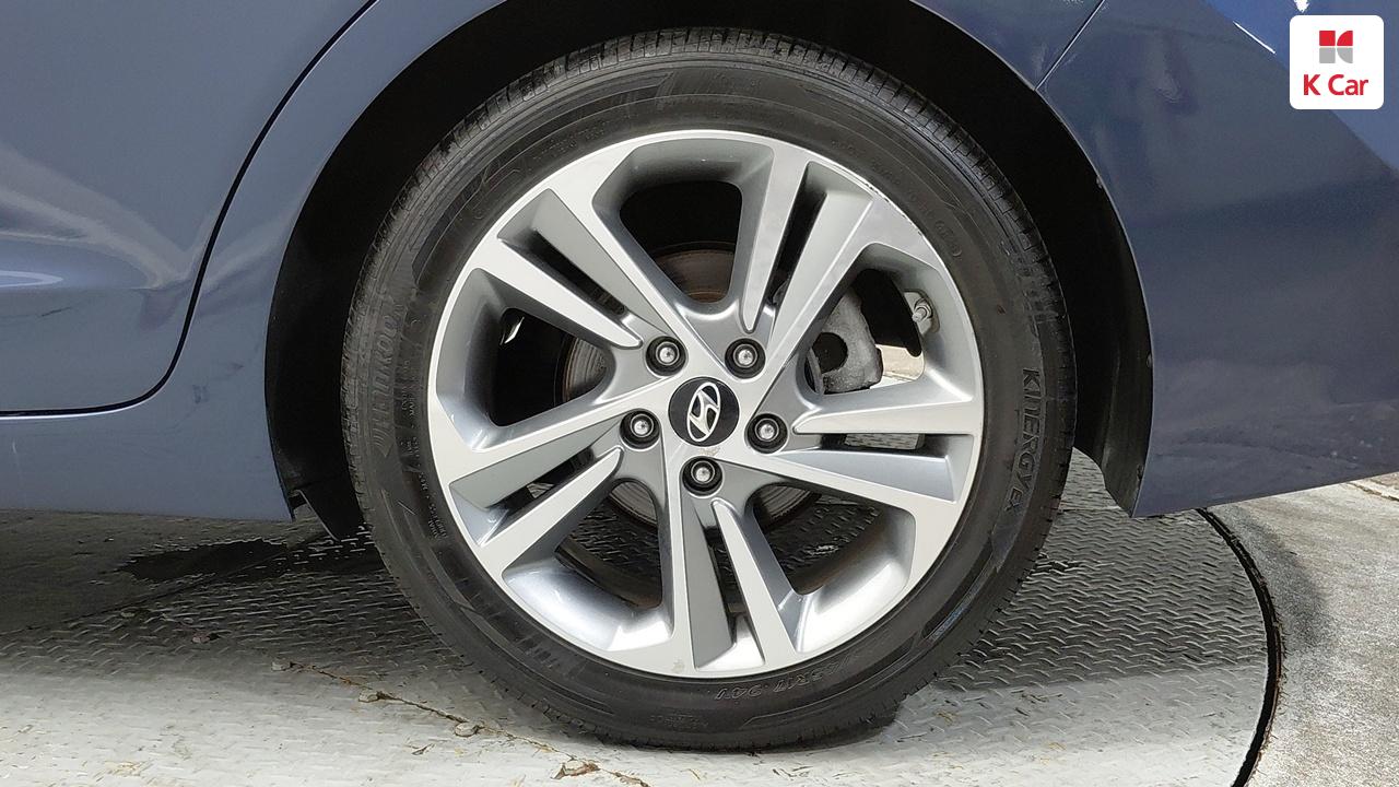 HYUNDAI Avante AD 1.6 GDI