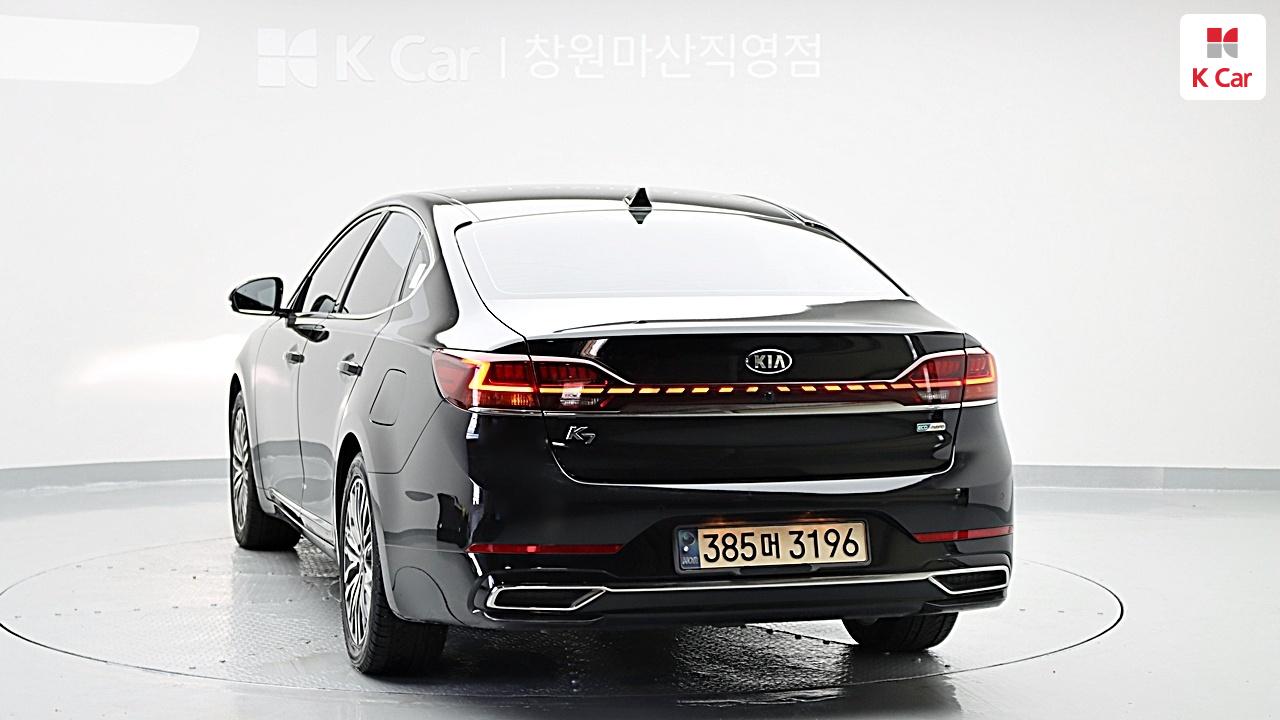 KIA K7 Premier Hybrid Noblesse