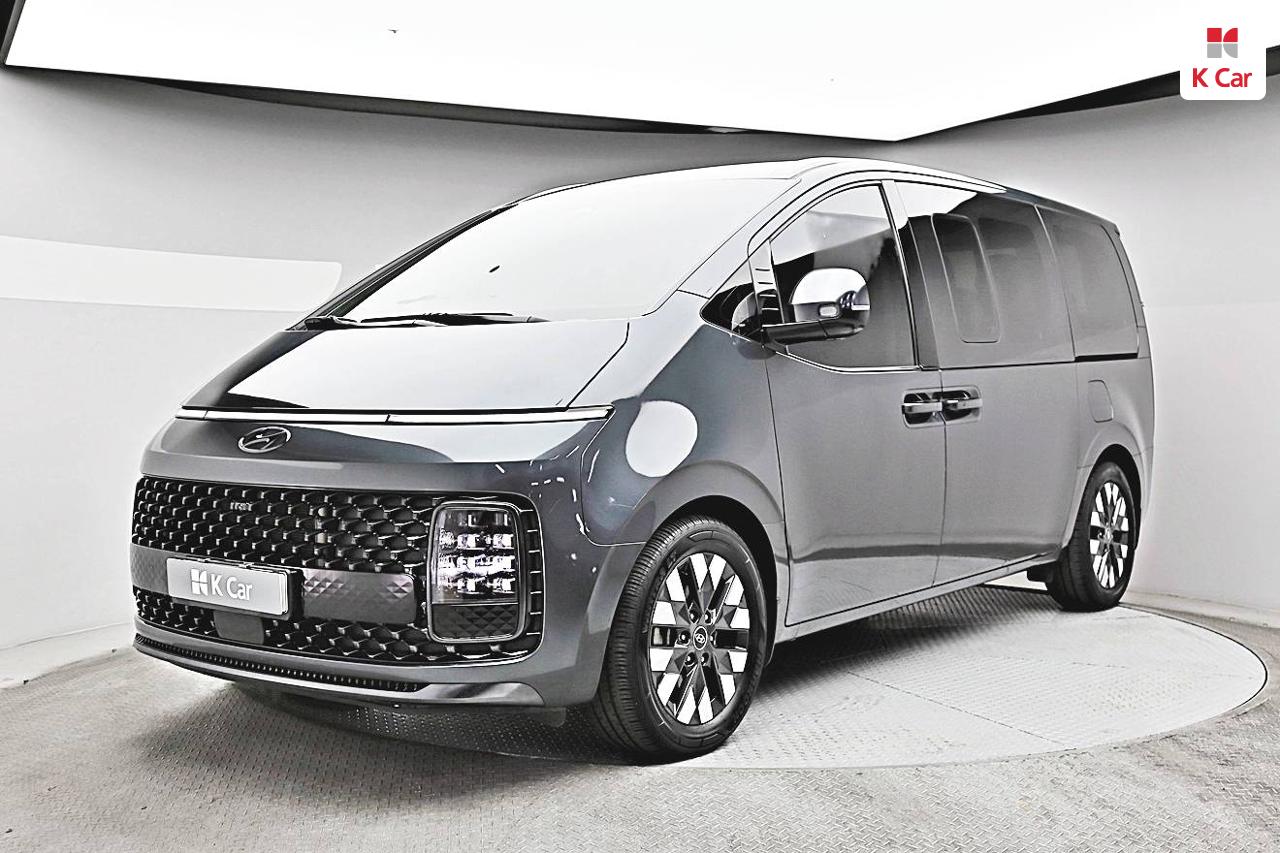 HYUNDAI Staria 2.2 Diesel Lounge 9-Seater 4W