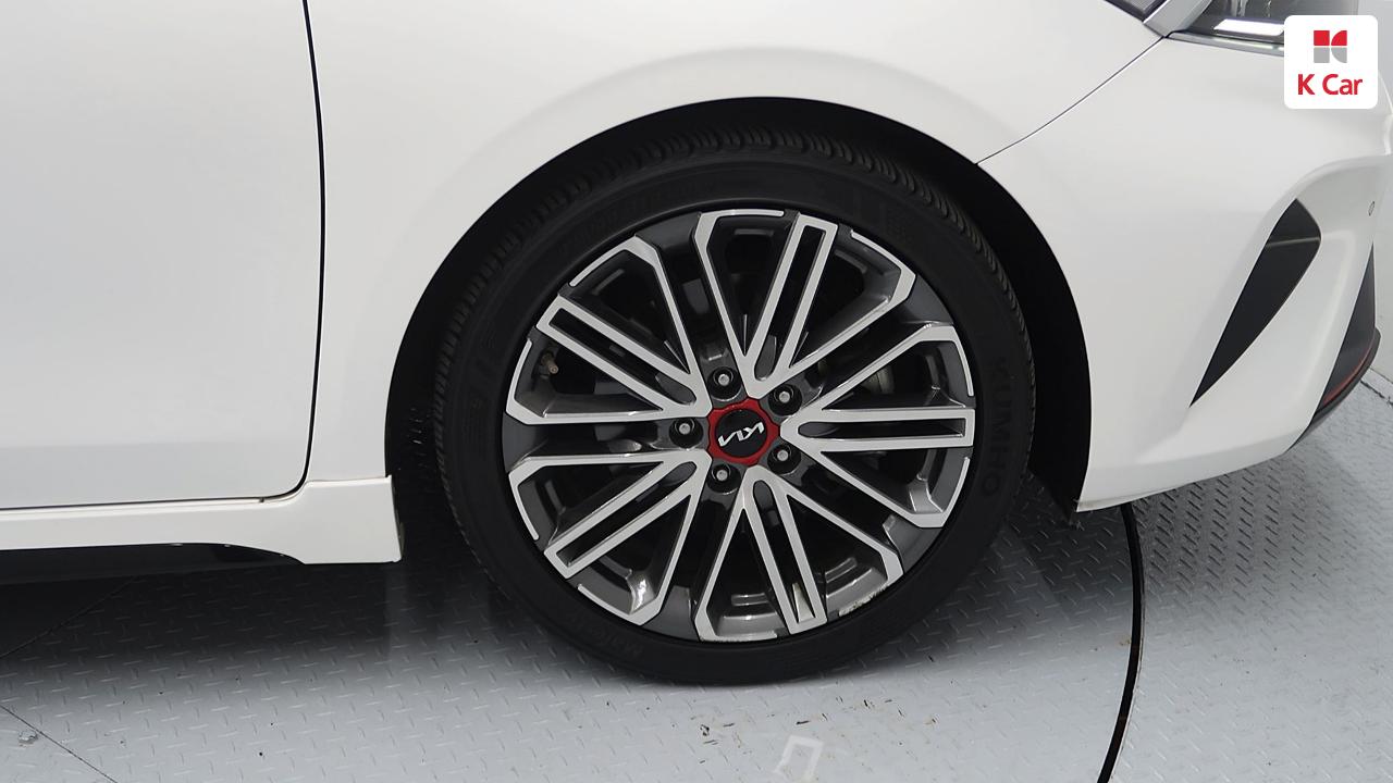 KIA The New K3 1.6 GT 5Door