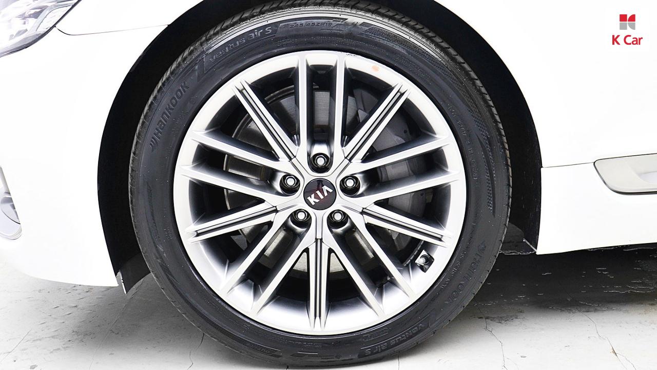 KIA The K9 3.8 AWD