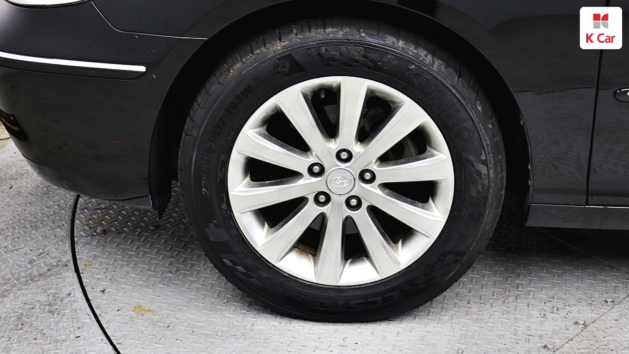 HYUNDAI Grandeur New Luxury Q270