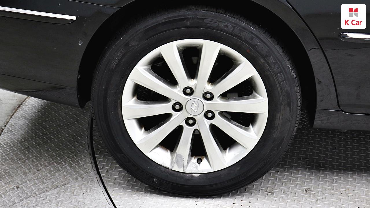 HYUNDAI Grandeur New Luxury Q270