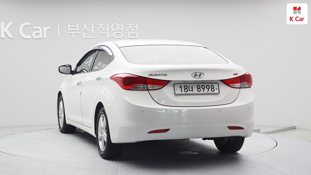 HYUNDAI Avante MD M16 GDi