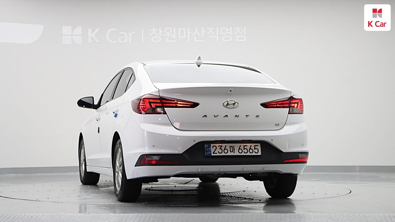 HYUNDAI The New Avante AD 1.6 Gasoline