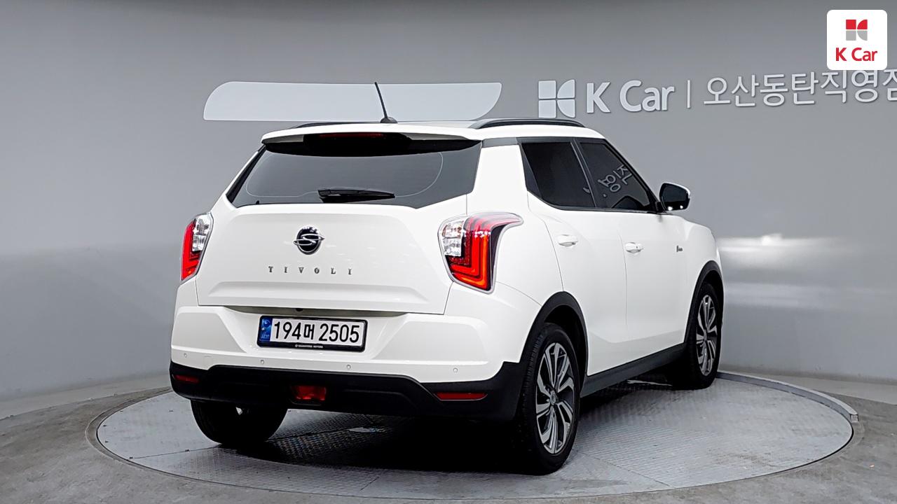 KG MOBILITY(SSANGYONG) Very New Tivoli 1.5 Gasoline 2WD