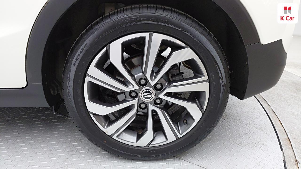 KG MOBILITY(SSANGYONG) Very New Tivoli 1.5 Gasoline 2WD
