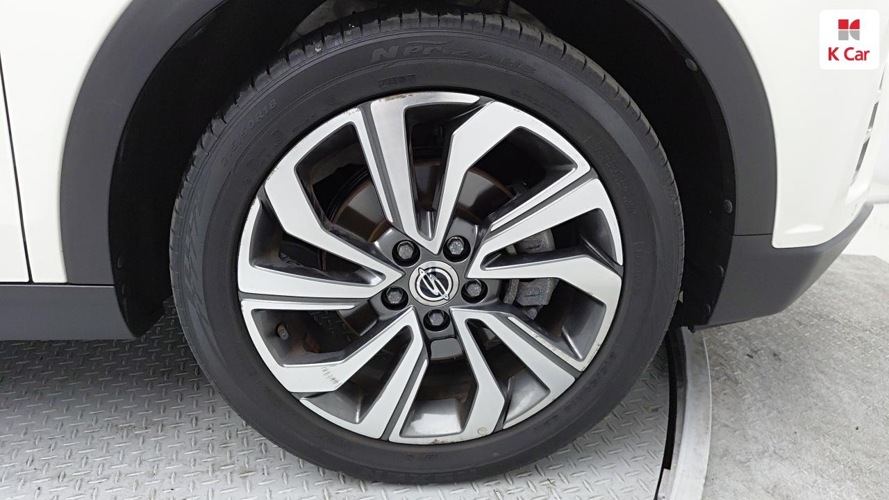 KG MOBILITY(SSANGYONG) Very New Tivoli 1.5 Gasoline 2WD