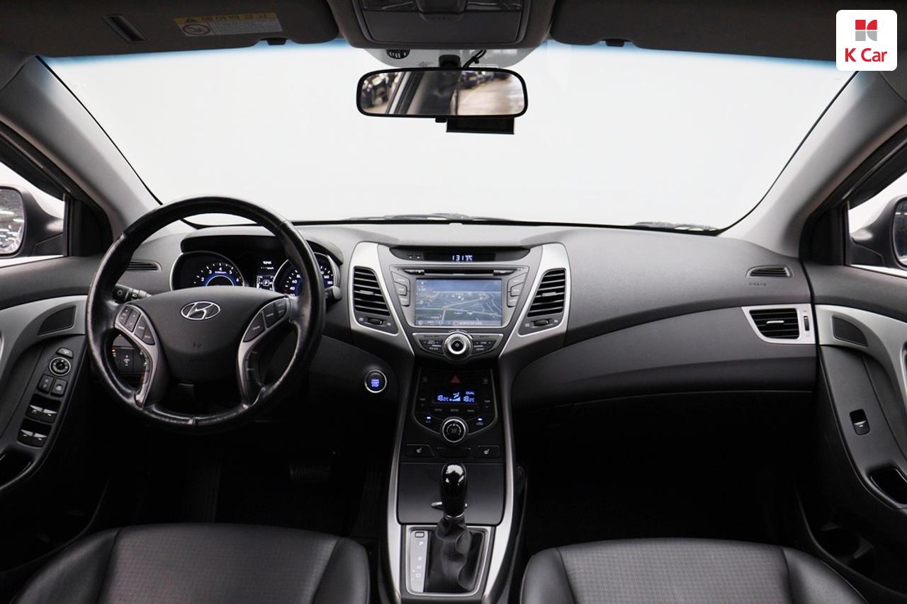 HYUNDAI The New Avante MD 1.6 GDI