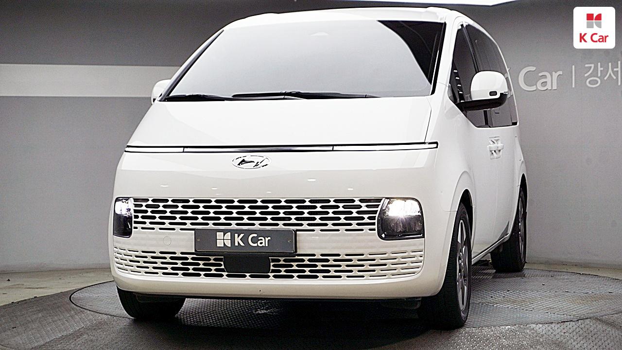 HYUNDAI Staria 2.2 Diesel Tourer 11-Seater 4W