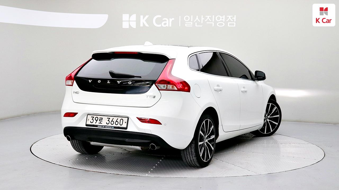 VOLVO V40 (2nd Generation) T5