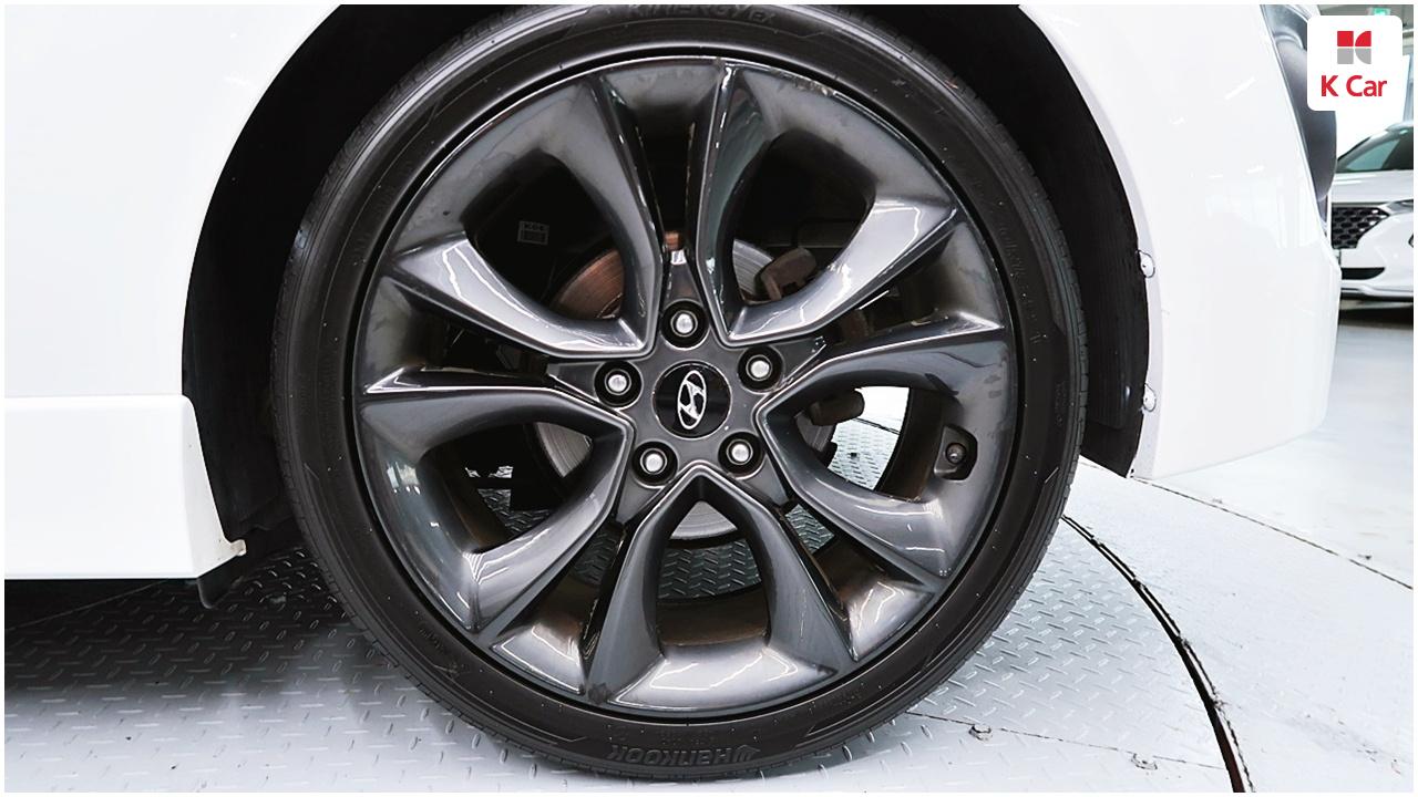 HYUNDAI The New Veloster 1.6 Turbo GDI