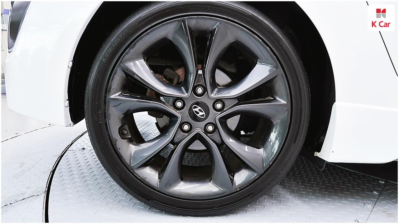 HYUNDAI The New Veloster 1.6 Turbo GDI